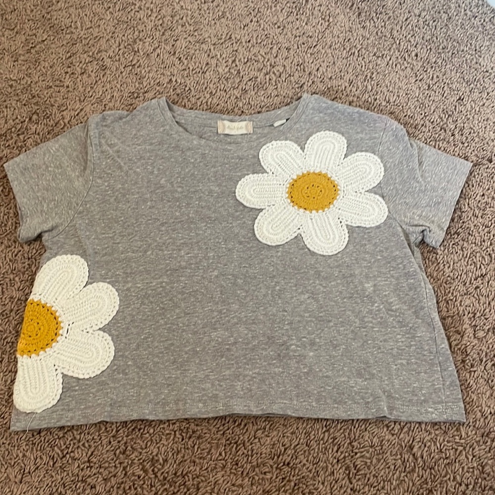 Grey cropped tee
